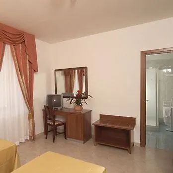 Assisi Garden Hotel
