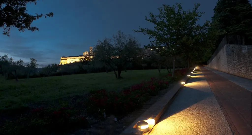 Hotel Assisi Garden